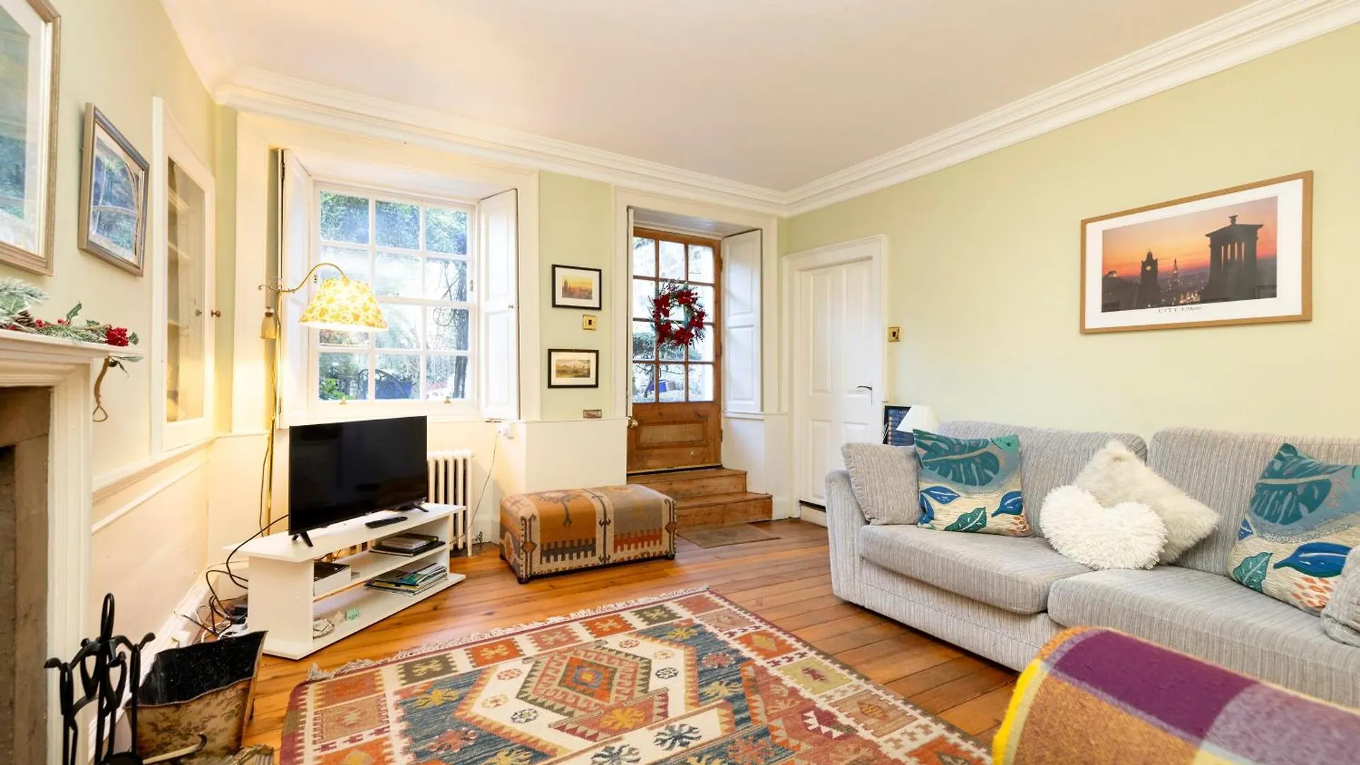 Joivy Beautiful Apartment, Private Garden, Calton Hill Edinburgh
