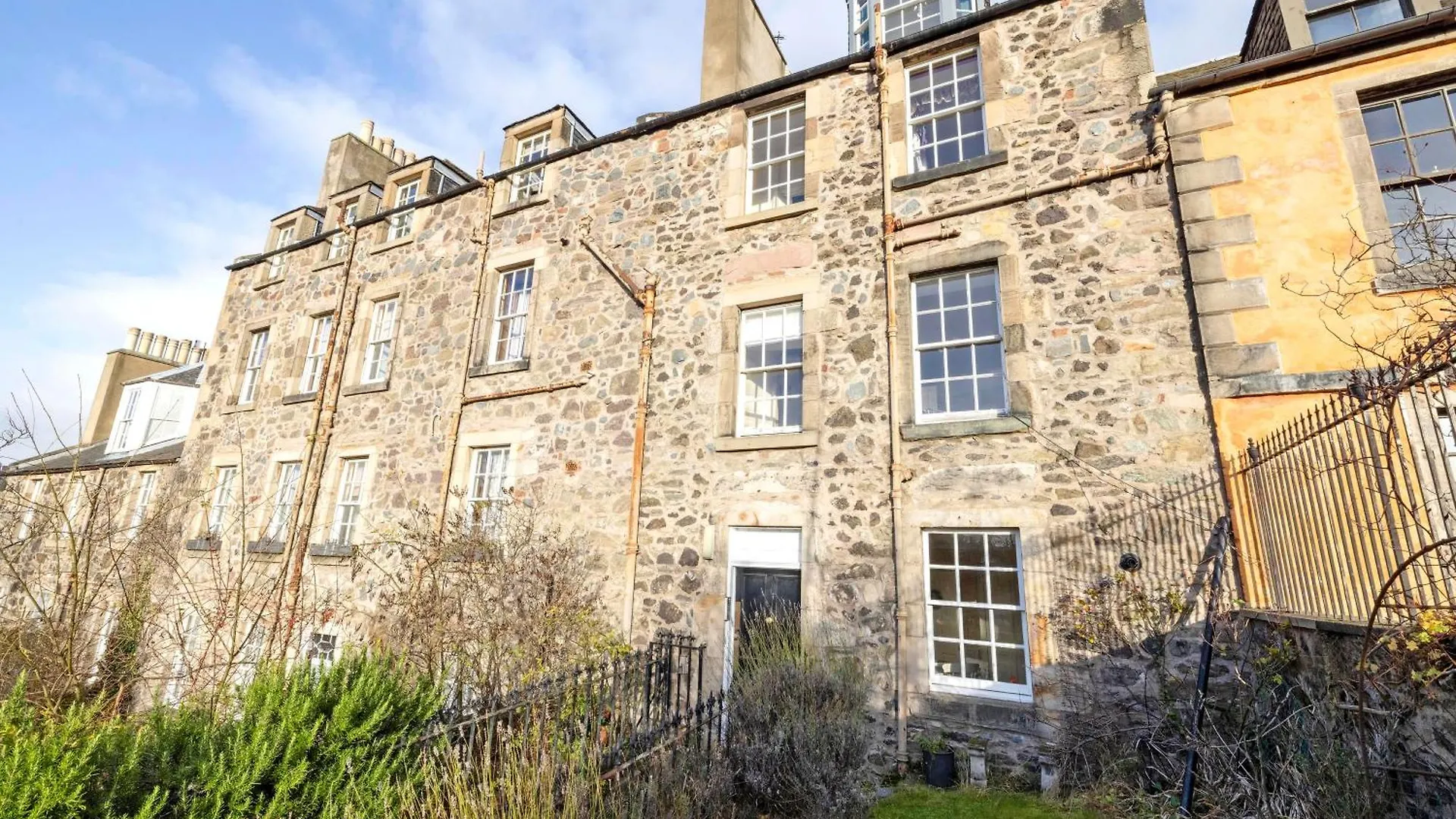Joivy Beautiful Apartment, Private Garden, Calton Hill Edinburgh