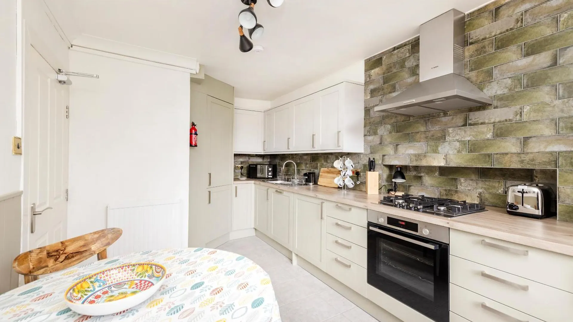 Joivy Beautiful Apartment, Private Garden, Calton Hill Edinburgh